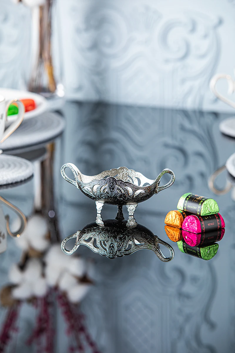 Minifuente góndola decorativa con patas, níquel