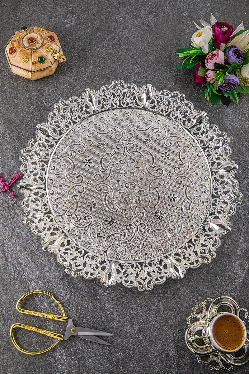 Yuvarlak İşleme Motifli Sunum Tepsi 37 Cm Nikel
